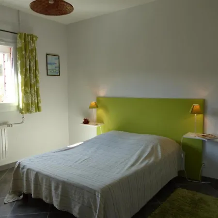 Nyaraló Au Calme Avec Piscine, Vue Foret Troncais - Fr-1-489-139 *