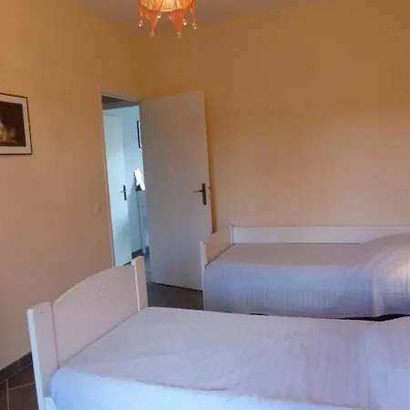 Au Calme Avec Piscine, Vue Foret Troncais - Fr-1-489-139 *